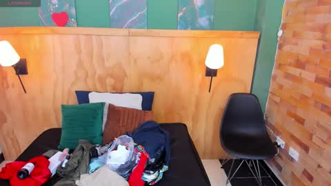 Snapshot of bella_riviera chatting on October 13, 7:05 pm Bella Riviera online show from October 13, 7:05 pm