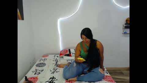 bella_velvet19 online show from September 17, 5:55 pm