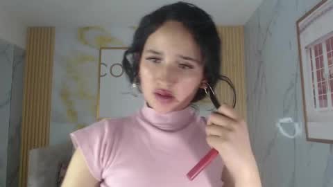 Snapshot of bella_vibes_s chatting on September 11, 9:04 pm Bella online show from September 11, 9:04 pm