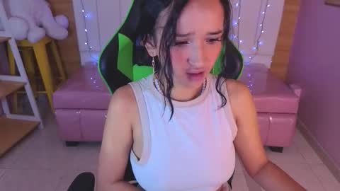 Bella online show from February 23, 1:43 pm