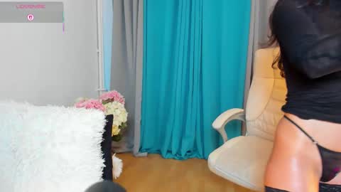 BellaAnna online show from October 13, 11:57 am