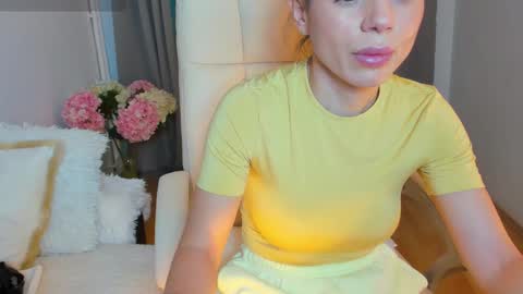 BellaAnna online show from February 25, 12:49 pm