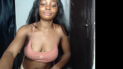 Snapshot of bellababy6 chatting on October 29, 6:54 pm bella online show from October 29, 6:54 pm