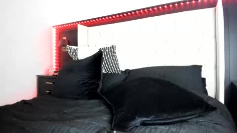 Bella Black online show from June 9, 9:47 pm