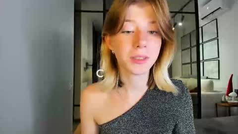 bellacams27 online show from October 6, 8:02 pm