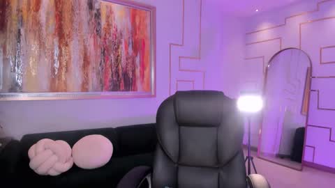  Bella C  online show from November 18, 6:09 pm