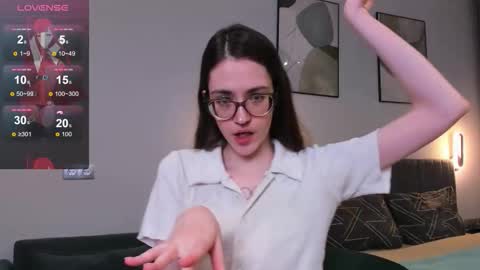 BellaCatLovesMeat online show from October 18, 7:37 pm