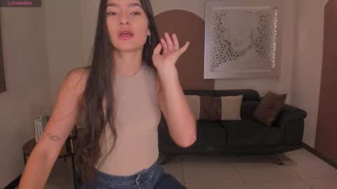 Snapshot of bellaclark1 chatting on September 11, 12:16 pm Bella online show from September 11, 12:16 pm