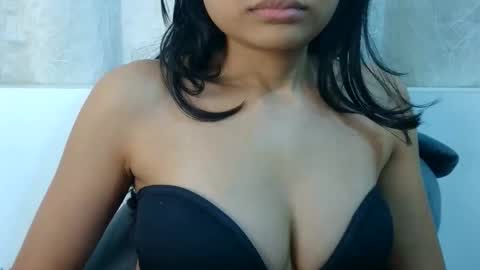 bellacrystall online show from February 27, 3:01 pm