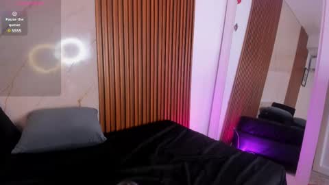 Snapshot of belladuboiss_ chatting on February 26, 12:05 pm belladuboiss_ online show from February 26, 12:05 pm