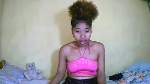 Snapshot of bellaena chatting on October 9, 1:37 pm bellaena online show from October 9, 1:37 pm