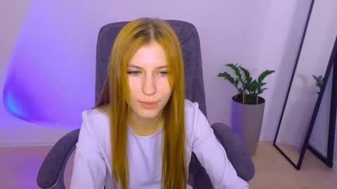 Snapshot of bellafoxi chatting on October 28, 1:17 pm BellaFoxi online show from October 28, 1:17 pm