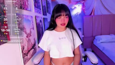 bellagreen_ online show from October 27, 10:26 pm