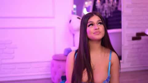 Snapshot of bellanoirre chatting on September 14, 6:39 pm Bella online show from September 14, 6:39 pm