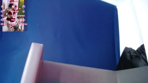 Snapshot of bellaodisea chatting on December 10, 1:33 pm online show from December 10, 1:33 pm