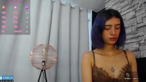 Snapshot of bellaodisea chatting on March 11, 4:18 pm online show from March 11, 4:18 pm