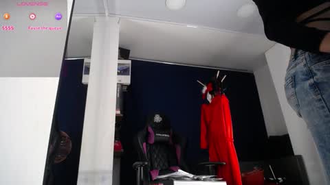 Snapshot of bellaodisea chatting on December 24, 10:22 am online show from December 24, 10:22 am