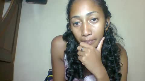 belle_annah online show from May 16, 1:30 am