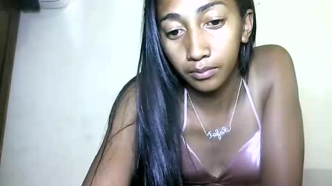 belle_annah online show from April 13, 7:58 pm