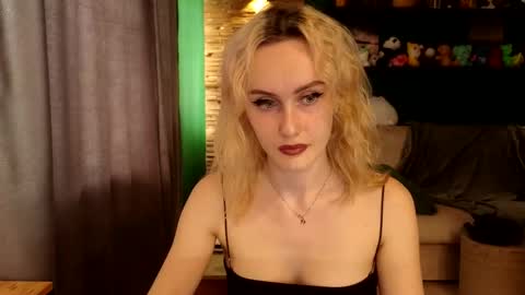 Snapshot of belle_vill chatting on September 14, 6:11 am Belle online show from September 14, 6:11 am