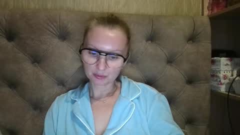 Snapshot of belleamiee chatting on October 15, 4:31 pm Amelia online show from October 15, 4:31 pm