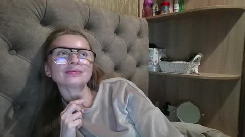 Snapshot of belleamiee chatting on October 28, 7:08 pm Amelia online show from October 28, 7:08 pm