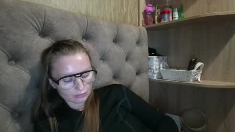 Snapshot of belleamiee chatting on October 31, 7:29 pm Amelia online show from October 31, 7:29 pm