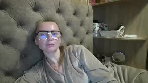 Snapshot of belleamiee chatting on October 9, 7:29 pm Amelia online show from October 9, 7:29 pm