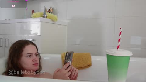 BELLE   online show from February 28, 3:39 am