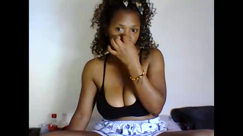 bellewivy online show from October 11, 8:19 am