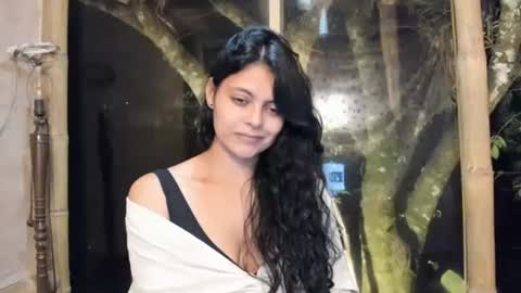 Snapshot of bellezacosmica chatting on December 15, 3:56 am bellezacosmica online show from December 15, 3:56 am