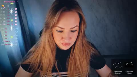 Snapshot of bellezza_ chatting on September 24, 7:07 am Your Annabelle Wolf  online show from September 24, 7:07 am