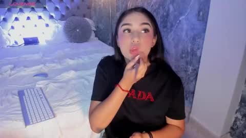 Snapshot of bellinda_21 chatting on October 22, 7:19 pm Belinda online show from October 22, 7:19 pm