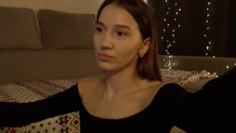 Bella online show from March 19, 1:10 am