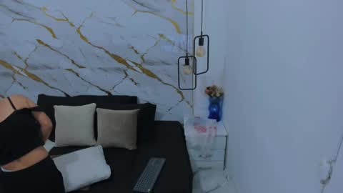 Snapshot of bellota_flak chatting on February 4, 3:44 am Bellota Flak online show from February 4, 3:44 am