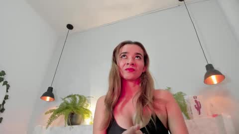 Snapshot of bellota_flak chatting on September 15, 12:08 am Bellota Flak online show from September 15, 12:08 am