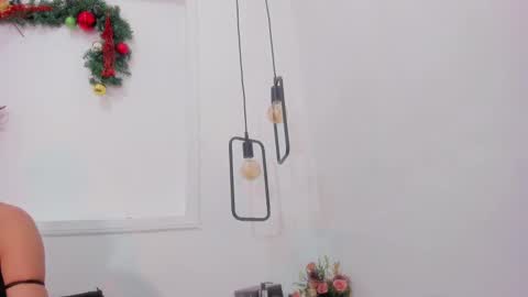 Snapshot of bellota_flak chatting on December 13, 7:26 am Bellota Flak online show from December 13, 7:26 am
