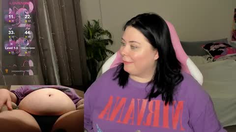 LinaBoo online show from December 2, 7:21 am