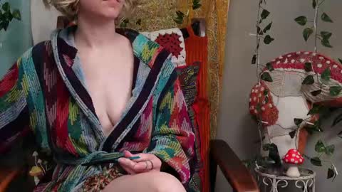 Willow online show from February 17, 5:23 pm