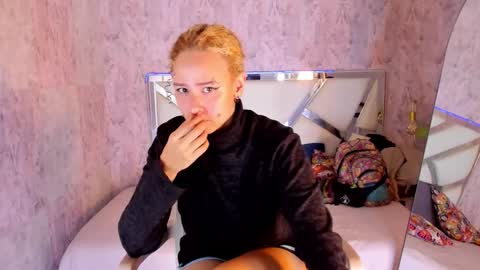 Snapshot of benny_wilson chatting on October 24, 3:46 am benny_wilson online show from October 24, 3:46 am