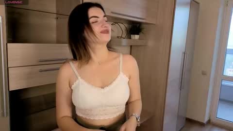 Maria online show from September 28, 2:22 pm