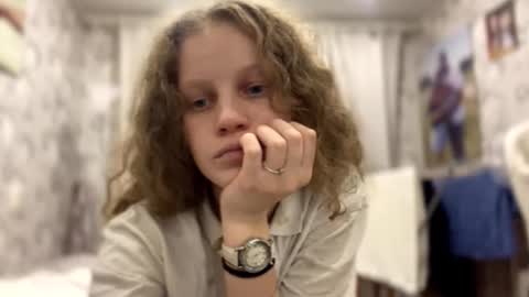 Sophia online show from November 4, 2:00 pm