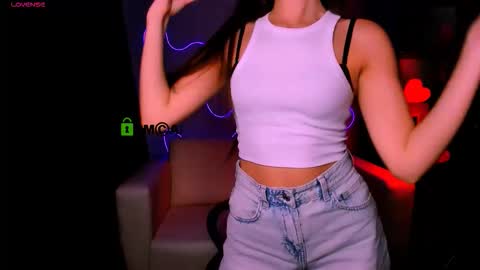 Snapshot of berry_alma chatting on September 16, 2:14 pm Alma online show from September 16, 2:14 pm