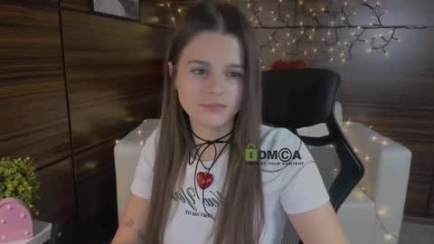 Snapshot of berry_alma chatting on February 26, 9:07 pm Alma online show from February 26, 9:07 pm