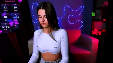 Snapshot of berry_alma chatting on October 21, 1:37 pm Alma online show from October 21, 1:37 pm