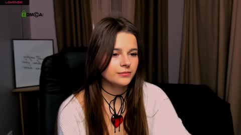 Snapshot of berry_alma chatting on February 2, 8:30 pm Alma online show from February 2, 8:30 pm