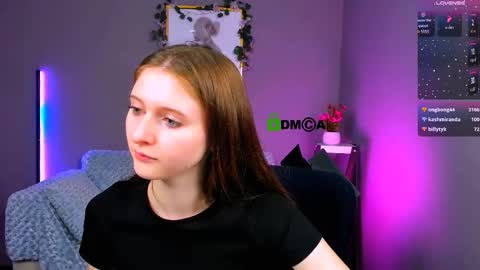 Snapshot of berry_alma chatting on September 30, 8:13 pm Alma online show from September 30, 8:13 pm