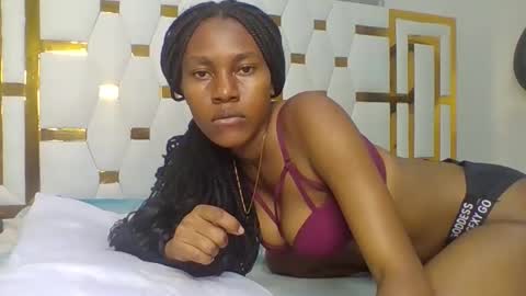 Snapshot of berryl8 chatting on October 20, 11:19 pm berryl online show from October 20, 11:19 pm