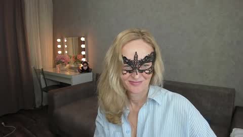Snapshot of best__angelica chatting on March 9, 2:43 pm best__angelica online show from March 9, 2:43 pm
