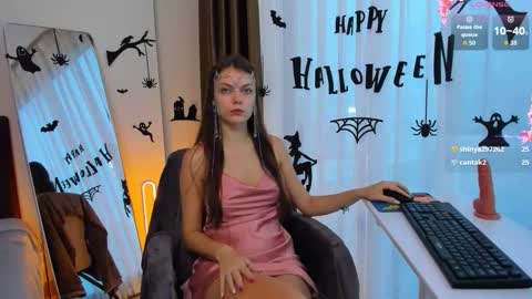 Snapshot of best_alice chatting on October 30, 12:57 am Alice online show from October 30, 12:57 am